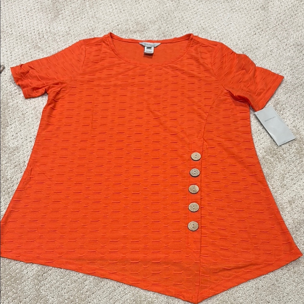 New never worn Knit Top by Multiples